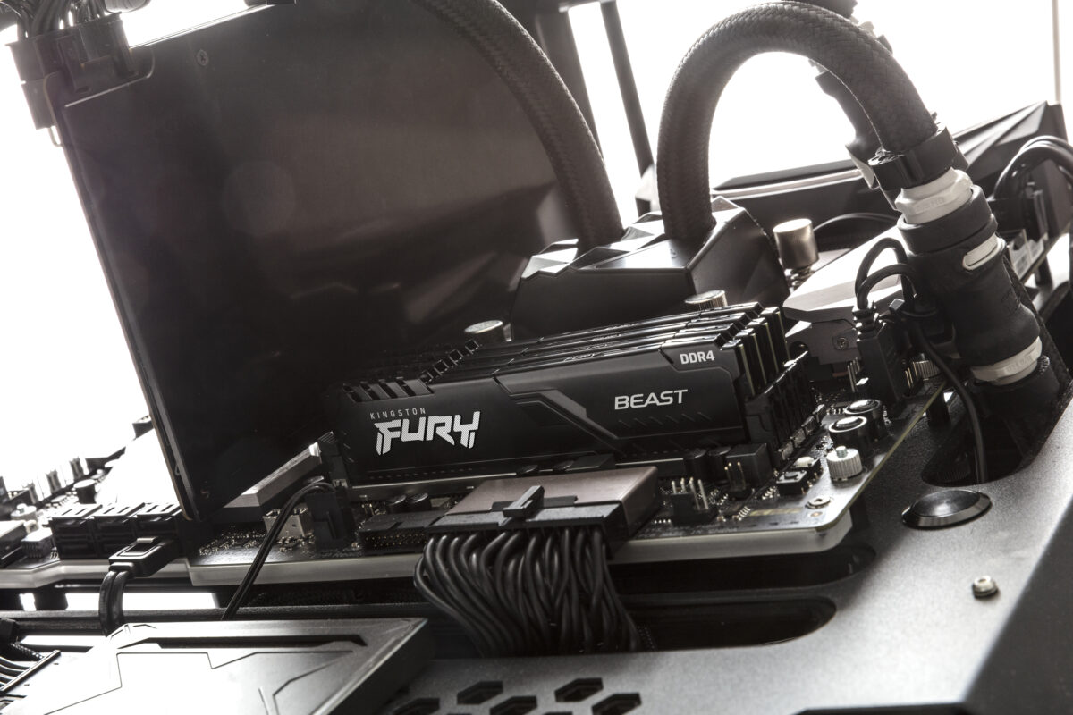 DDR4 16GB KINGSTON 3600MHZ FURY BEAST BLACK - Imagen 12